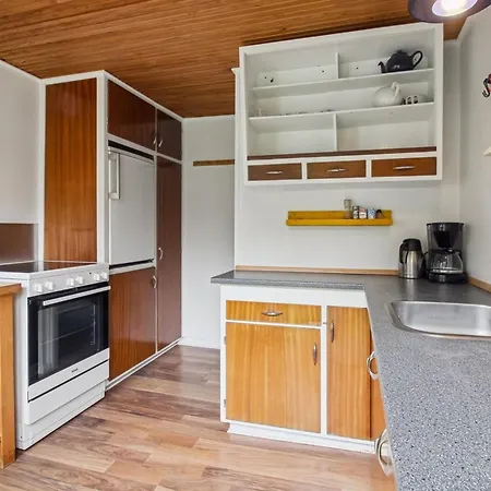 Christian - 3-5km From The Sea By Interhome *